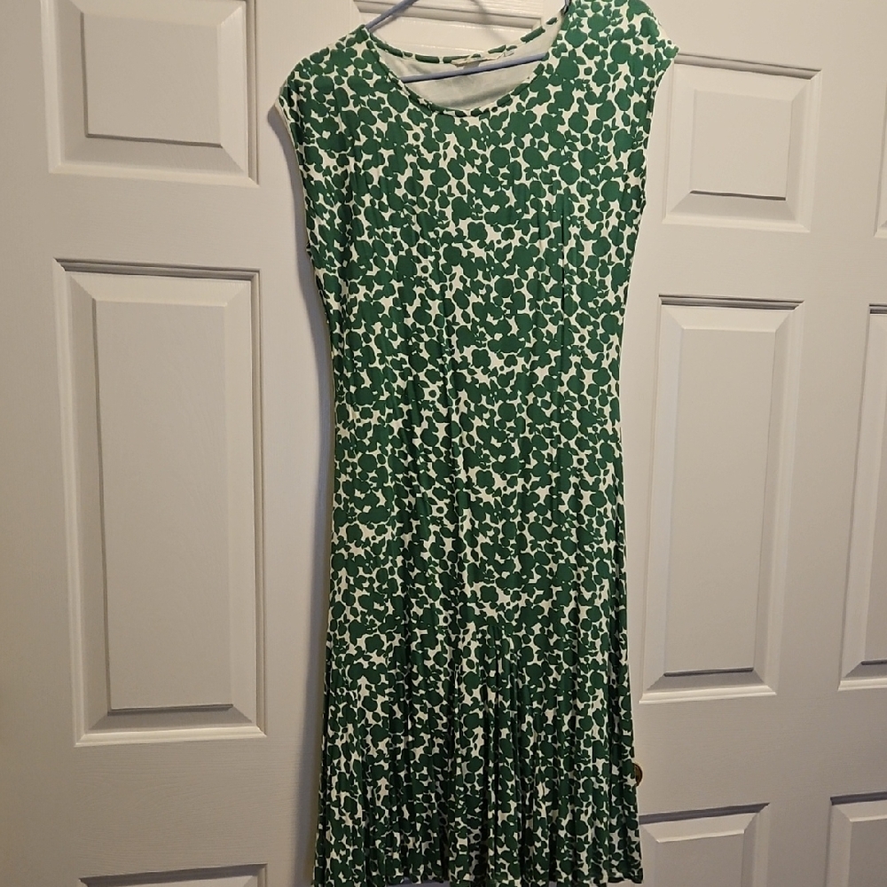 Boden Green and White Patterned Midi Dress - Picture 2 of 3